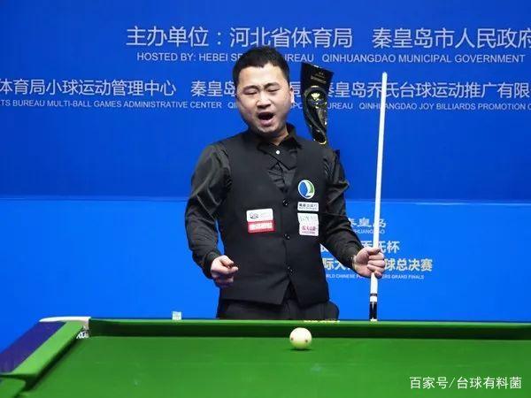 与球迷的距 与球迷的距