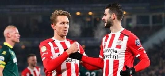 的表现赢得 的表现赢得